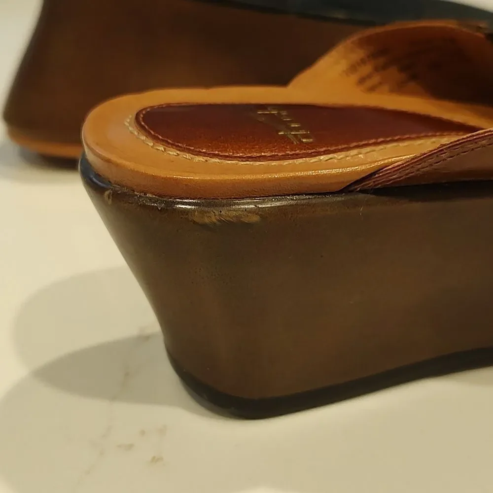 Dansko Brown Ava Wedge Slip On Cross Strap Comfort Sandals Size 38